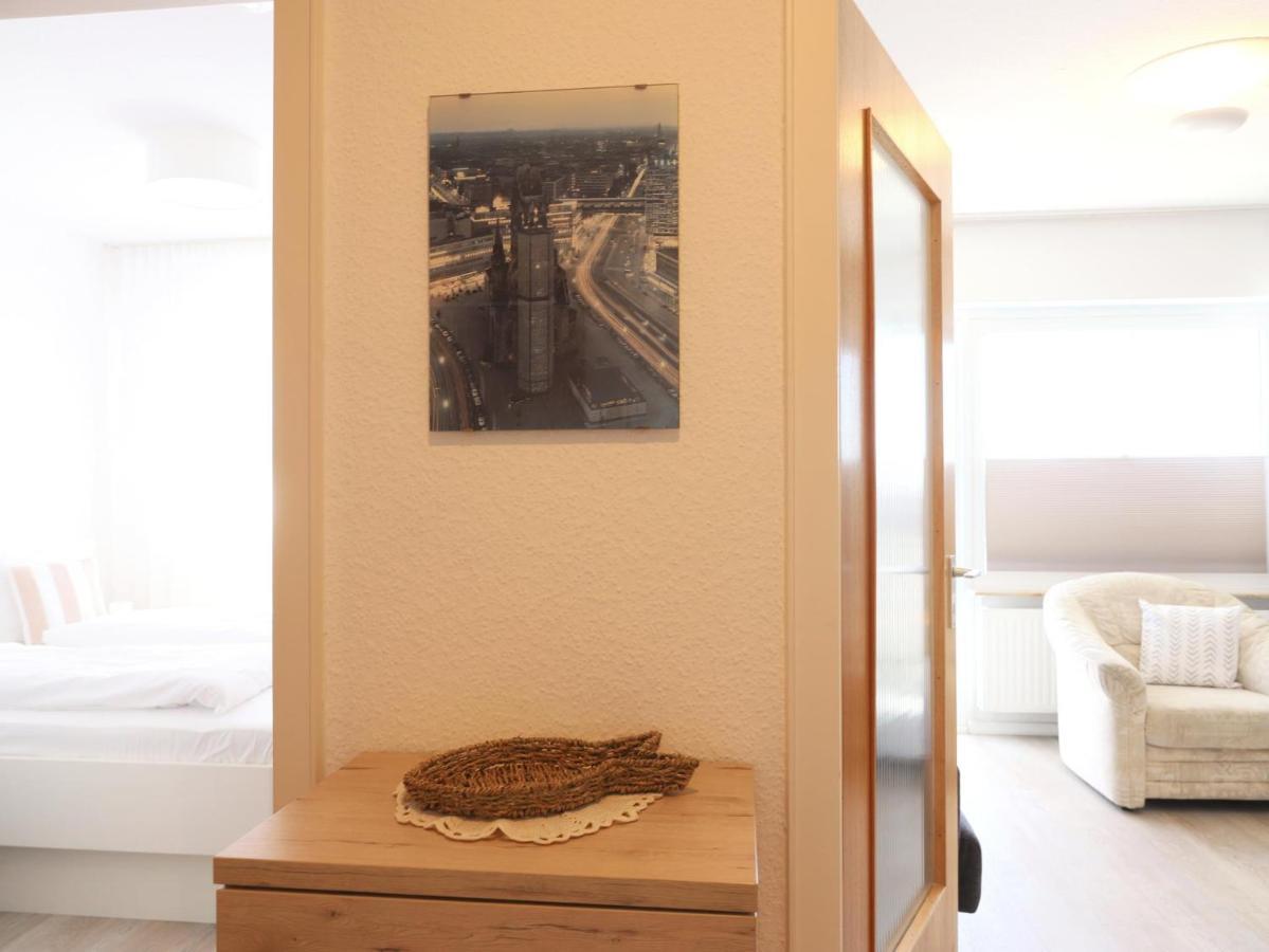 Einfaches 2-Zimmer-Appartement mit Balkon. Westerland Exterior foto